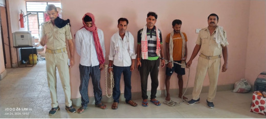 चार शराबी गिरफ्तार 