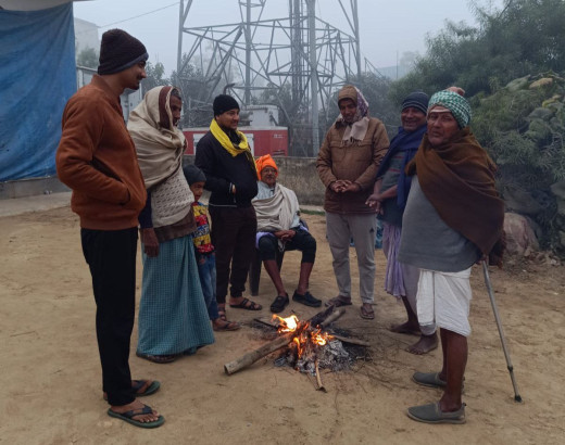 शीतलहर से बचाव हेतु दरभंगा जिले में अलाव व कम्बल हुए वितरित 