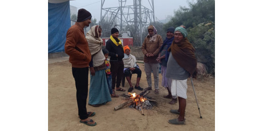 शीतलहर से बचाव हेतु दरभंगा जिले में अलाव व कम्बल हुए वितरित 