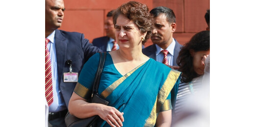 मनरेगा का नाम बदलने पर छिड़ा सियासी संग्राम, प्रियंका बोलीं- जिम्मेदारी से बच रही सरकार