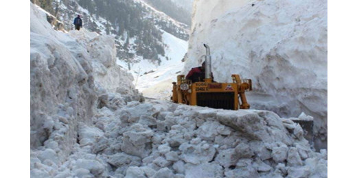 श्रीनगर-सोनमर्ग-गुमरी राजमार्ग फिसलन की वजह से बंद