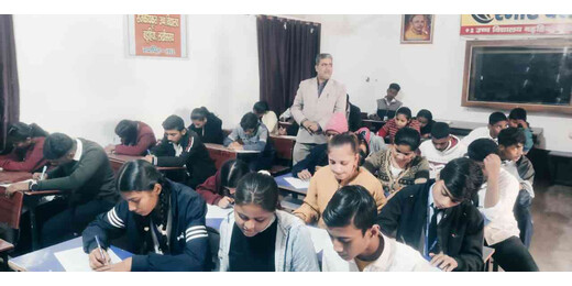 जल-जीवन-हरियाली क्विज में छात्राओं का शानदार प्रदर्शन, खुशी खातून अव्वल 