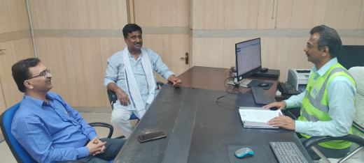 पूर्व मंत्री अजीत कुमार ने एनटीपीसी के सीईओ से की मुलाकात, मजदूरों की छुट्टी और हाई मास्क लाइट की रखी मांग