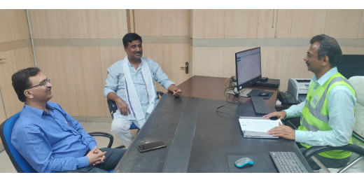 पूर्व मंत्री अजीत कुमार ने एनटीपीसी के सीईओ से की मुलाकात, मजदूरों की छुट्टी और हाई मास्क लाइट की रखी मांग