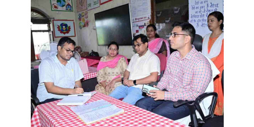 डीएम ने किया बाल देख-रेख संस्थानों का निरीक्षण, दिए कई निर्देश