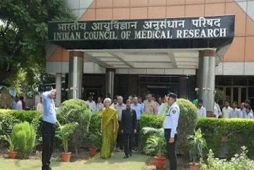 Covid वैक्सीन को लेकर फैली अफवाहों पर AIIMS-ICMR का खुलासा, मौतों से नहीं है कोई संबंध