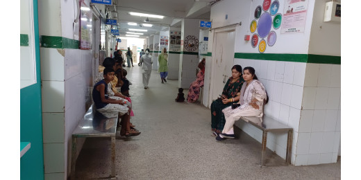 चिकित्सकों की हड़ताल से दूसरे दिन भी मरीज बेहाल, अस्पताल में इलाज ठप
