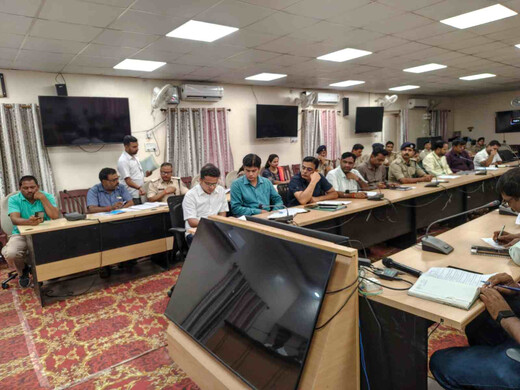 सड़क सुरक्षा को लेकर प्रशासन सख्त, जिला राजमार्ग सुरक्षा टास्क फोर्स की बैठक