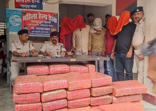दो नेपाली तस्कर व स्कॉर्पियो सहित पांच गिरफ्तार, 378 किलोग्राम गांजा बरामद