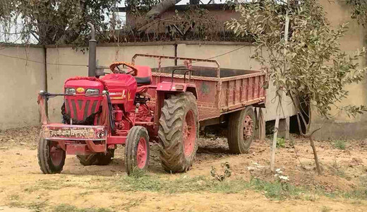 किऊल नदी से अवैध बालू उत्खनन जारी, छापेमारी में ट्रैक्टर जब्त