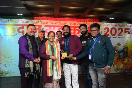 ब्लड फ़ोर्स टीम को रक्तदान महाकुंभ में किया गया सम्मानित