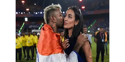 टी20 विश्व कप जश्न के बाद विवादों में घिरे पांड्या, कानूनी कार्यवाई की मांग 