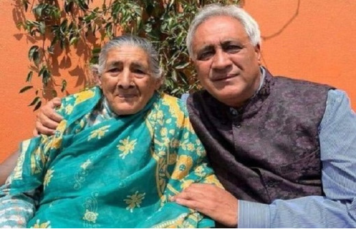 गैस सिलेंडर फटने से नेपाली सांसद जख्मी, मां का निधन