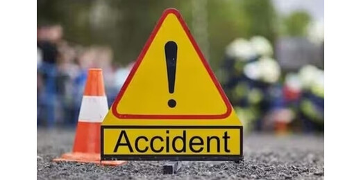 अमेठी : पूर्वांचल एक्सप्रेस-वे पर दर्दनाक हादसा, कार-ट्रक टक्कर में तीन की मौत