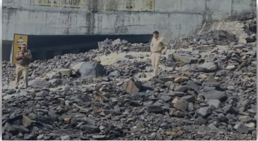 भूस्खलन से बाधित हुआ मनाली-लेह हाईवे, रोहतांग पास से डायवर्ट किए जा रहे वाहन