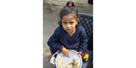 बच्ची अपने घर से भटक कर पहुंची रामपुर, रुन्नी सैदपुर, मदद की अपील