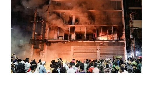 शरीफ उस्मान हादी की मौत के बाद ढाका में हिंसा, मीडिया संस्थानों पर हमला