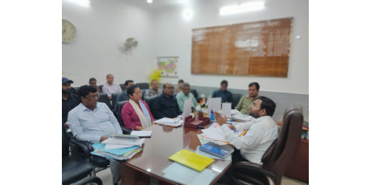 उप विकास आयुक्त श्रेष्ठ अनुपम की अध्यक्षता में स्वच्छता को लेकर बैठक आयोजित