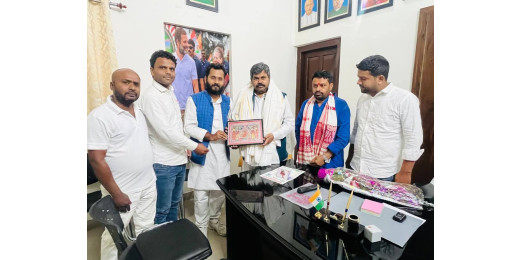 कांग्रेस प्रभारी से मिले दीनबंधु क्रांतिकारी, पलायन रोको रोजगार दो यात्रा के लिए जताया आभार