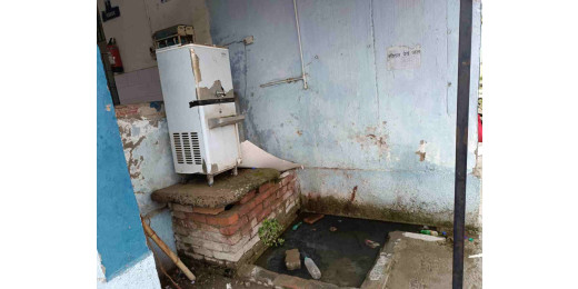 सदर अस्पताल में पीने के पानी की गंभीर कमी, मरीजों और परिजनों को हो रही परेशानी