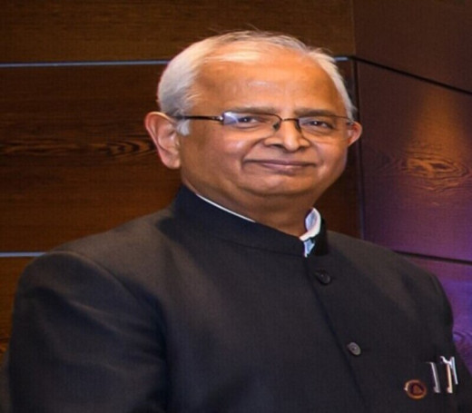 ब्रिटेन के भारतीय विद्या भवन के प्रमुख डॉ. नंदकुमार एमबीई से सम्मानित