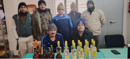 ऑपरेशन सतर्क के तहत रेल में शराब तस्करी पर कार्यवाही, 18 बोतल विदेशी शराब जब्त