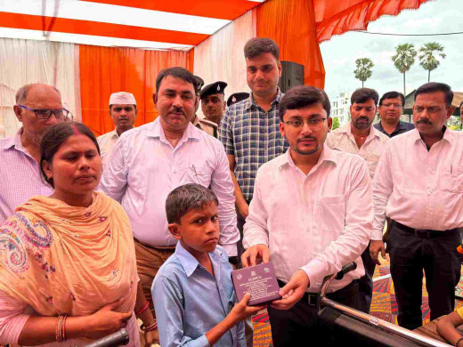 145 दिव्यांग छात्र-छात्राओं को मिला ट्राई साइकिल, व्हीलचेयर सहित सहाय उपकरणों का वितरण