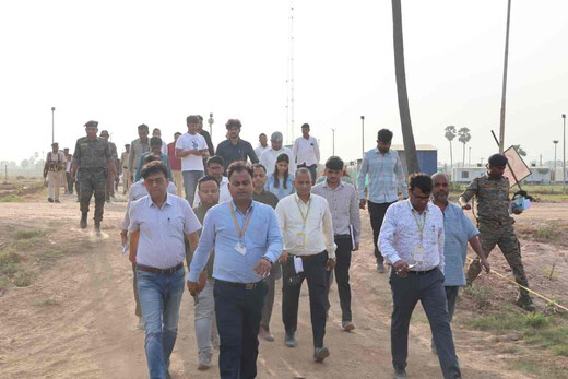 समृद्धि यात्रा की तैयारियां तेज, डीएम ने कजरा पावर प्लांट परिसर का किया निरीक्षण