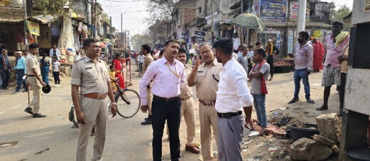 सड़क सुरक्षा को लेकर प्रशासन सख्त : हाईवे पर चला अतिक्रमण हटाओ अभियान, काटे चालान 