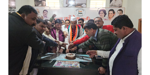 कांग्रेस ने हर्षोल्लास के साथ मनाया सोनिया गांधी का जन्मदिन