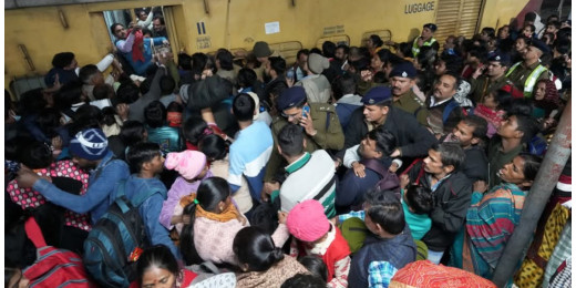 नई दिल्ली रेलवे स्टेशन पर भगदड़, 15 की मौत, कई घायल