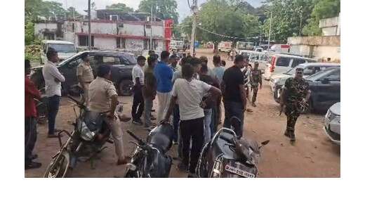 पलामू : पुलिस-नक्सली मुठभेड़ में दो जवान शहीद, एक गंभीर रूप से घायल