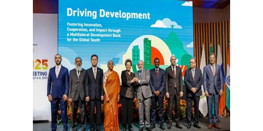 गवर्नर्स सेमीनार में बोली वित्त मंत्री - भारत ने दिखा दिया कि पैमाना और गति साथ चल सकते हैं