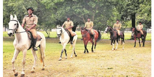 भारत-नेपाल सीमा पर एसटीएफ सहित चीता व अश्वरोही बल तैनात