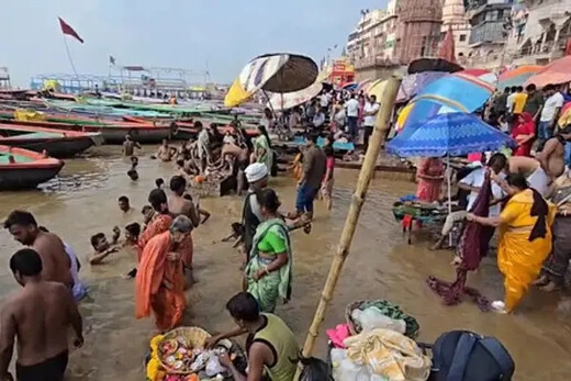 देवशयनी एकादशी पर काशी में उमड़ा श्रद्धा का सैलाब, गंगा घाटों पर लगा आस्था का मेला
