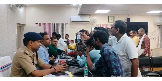 एलपीजी आपूर्ति को लेकर लखीसराय प्रशासन सतर्क, कालाबाजारी रोकने के सख्त निर्देश