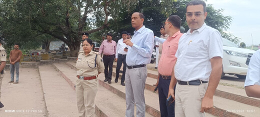 एक्शन मोड में लखीसराय डीएम: अस्पतालों और छठ घाटों का औचक निरीक्षण, दिए कड़े निर्देश