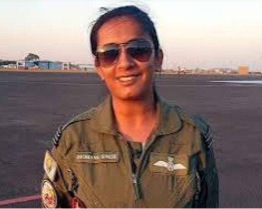मोहना सिंह बनीं LCA तेजस उड़ाने वाली पहली महिला पायलट