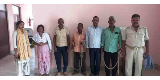 4 लीटर महुआ शराब के साथ महिला तस्कर गिरफ्तार