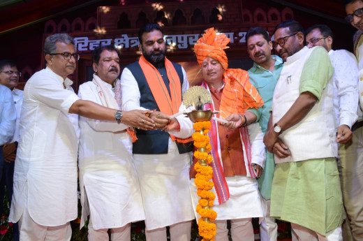 उपमुख्यमंत्री सम्राट चौधरी ने सोनपुर मेला 2024 का दीप प्रज्वलित कर किया शुरुआत
