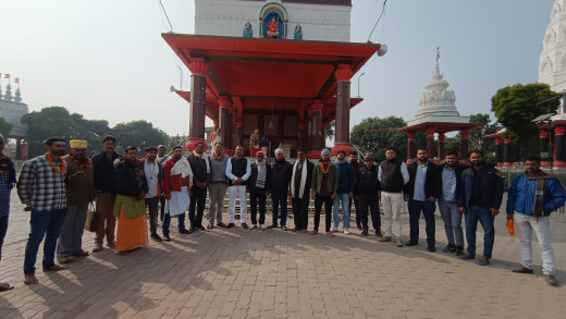 प्रशांत किशोर की स्वास्थ्य के लिए जन सुराज नेताओं ने किया रुद्राभिषेक