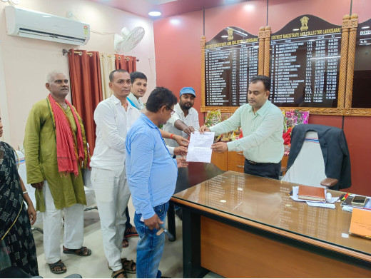 माकपा ने 15 सूत्री मांगों को लेकर किया आक्रोशपूर्ण प्रदर्शन, जिलाधिकारी को सौंपा ज्ञापन 