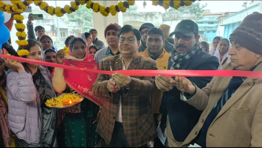 सदर अस्पताल में नवनिर्मित लॉन्ड्री का डीडीसी ने किया उद्घाटन