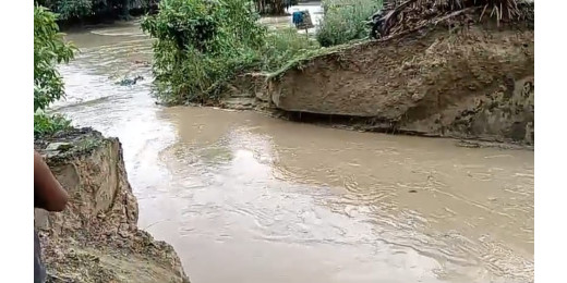 मुरारपुर में गंडक नहर का तटबंध टूटा, कई गांव हुए जलमग्न