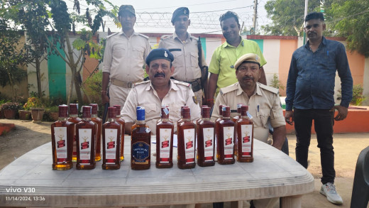 लावारिश हाल में शराब की बड़ी खेप बरामद, आरोपी फरार