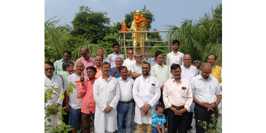 एलएस कॉलेज में गांधी जयंती पर माल्यार्पण, प्राचार्य और एनसीसी छात्रों की विशेष भागीदारी