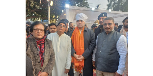 आचार्य किशोर कुणाल के श्राद्ध कर्म में शामिल हुए डॉ. संजय पंकज व अविनाश तिरंगा