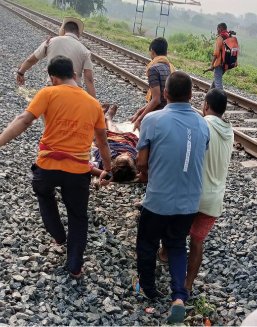धीराडार जवास हाल्ट के पास ट्रेन से गिरा व्यक्ति घायल, आरपीएफ ने पहुंचाई मदद