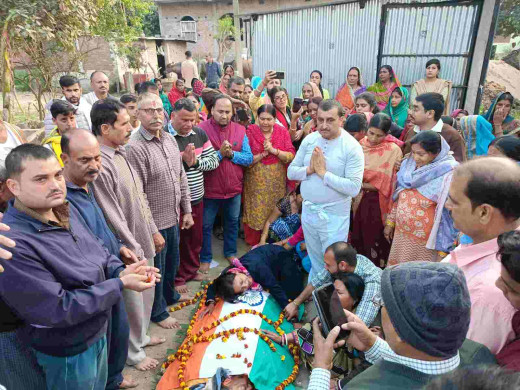 पूर्व सैनिक सुधीर कुमार त्रिवेदी की सड़क दुर्घटना में दुखद मृत्यु, शोक का माहौल