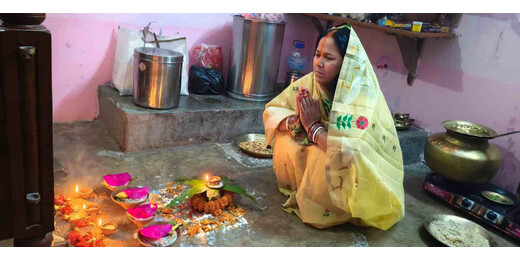 चैती छठ महापर्व: खरना पूजा के बाद व्रतियों का 36 घंटे का निर्जला उपवास शुरू